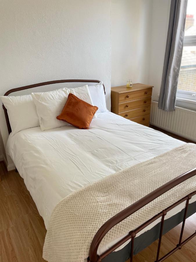 Large, Bright And Spacious 3 Bed Flat In Londres Exterior foto